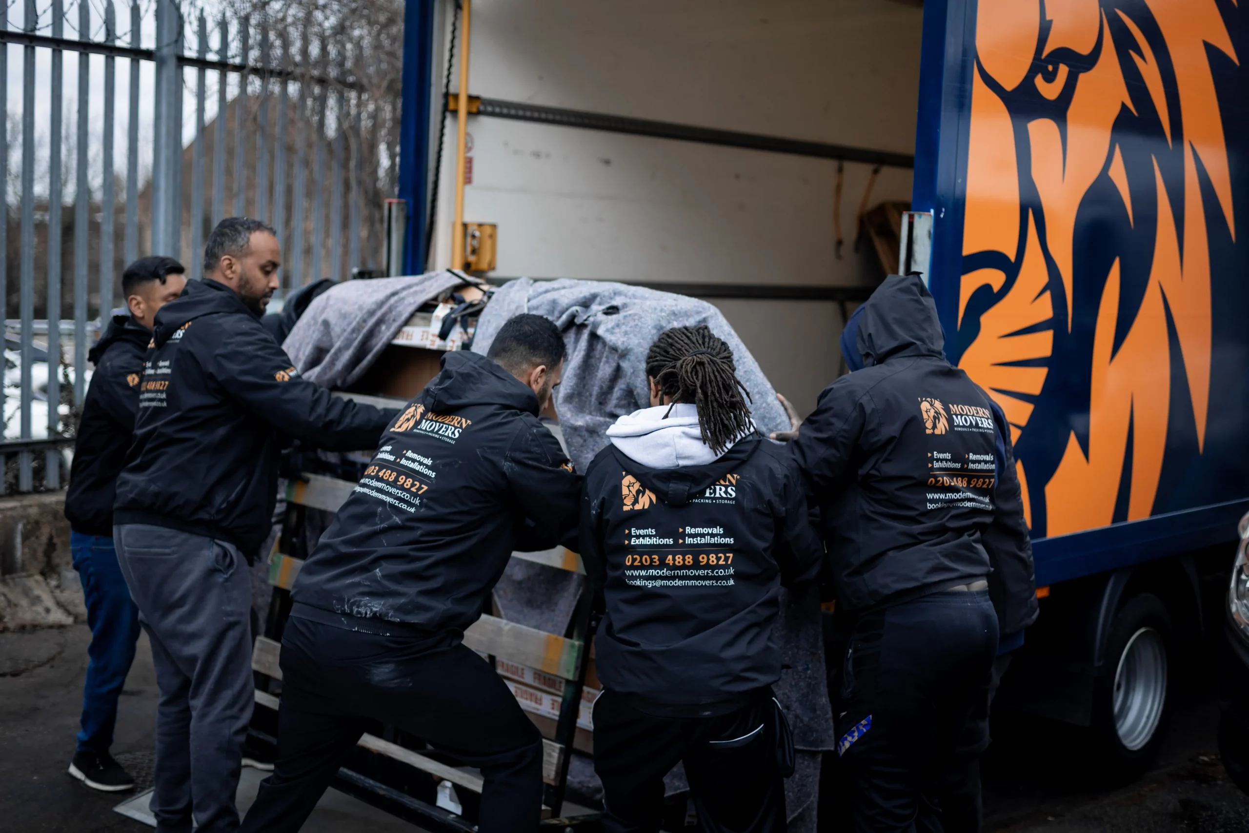 Secure storage unit used for short- and long-term storage near Limehouse,Tower Hamlets